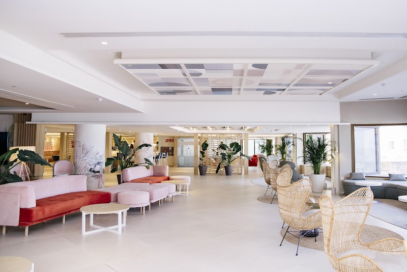 Hotel Cristina by Tigotan photo 9