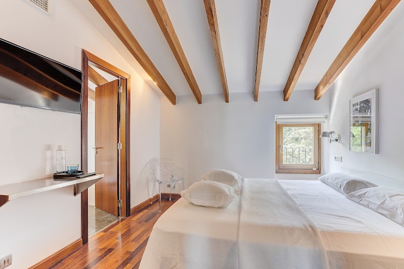 Hotel Desbrull photo 2