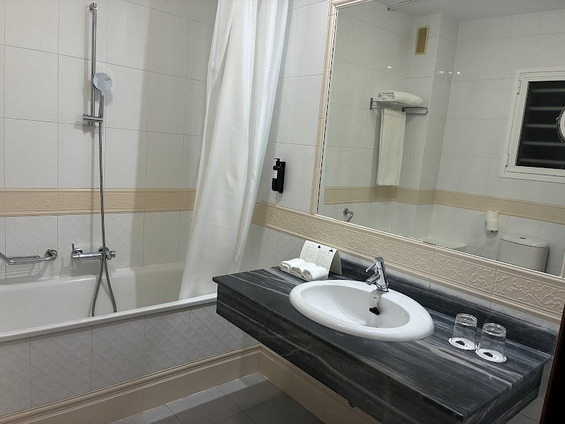 Hotel El Duque photo 4