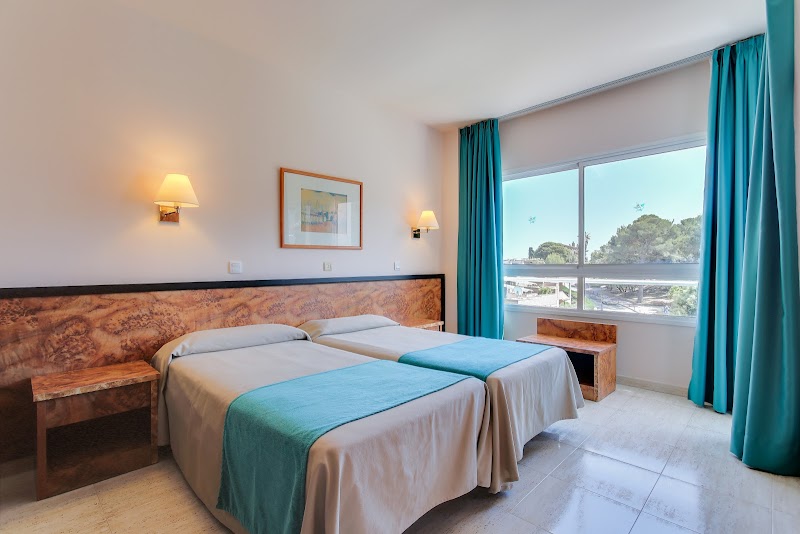 Hotel Gran Garbí Mar photo 2