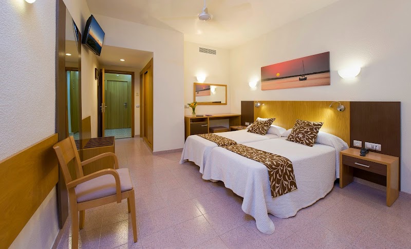 Hotel Gran Sol photo 2