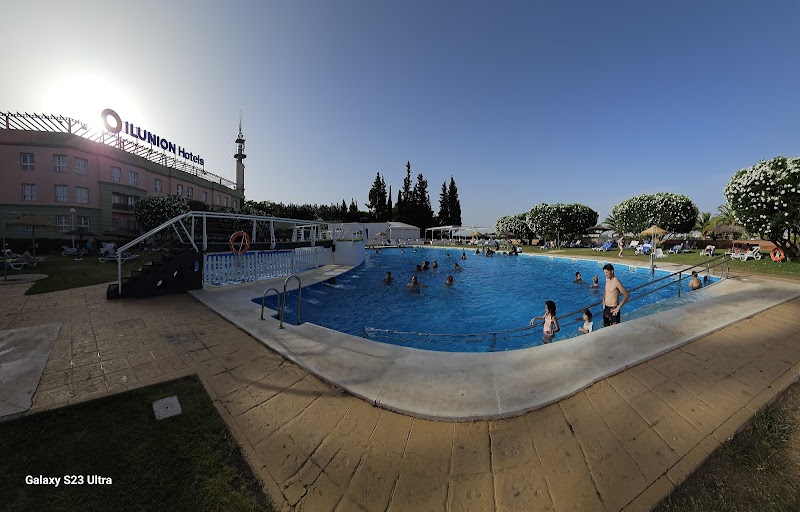 Hotel ILUNION Alcora Sevilla photo 3