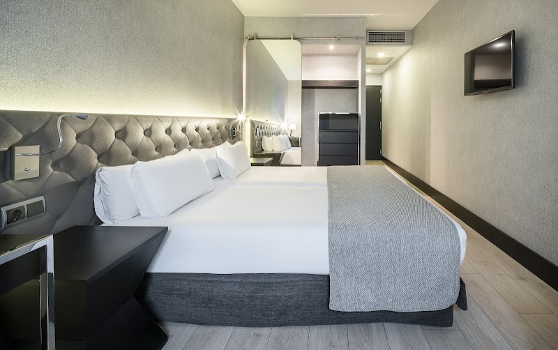 Hotel ILUNION Bel Art photo 5