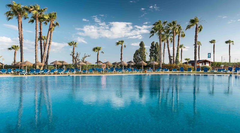 Hotel ILUNION Islantilla photo 6