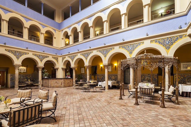 Hotel ILUNION Merida Palace photo 5