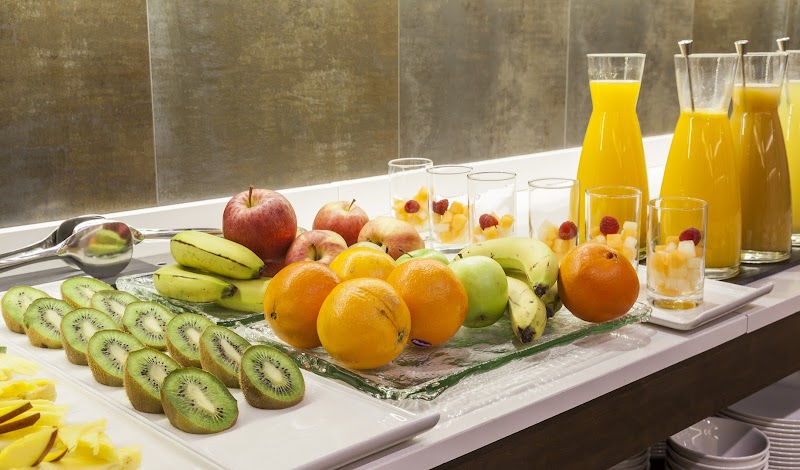 Hotel ILUNION Suites Madrid photo 7