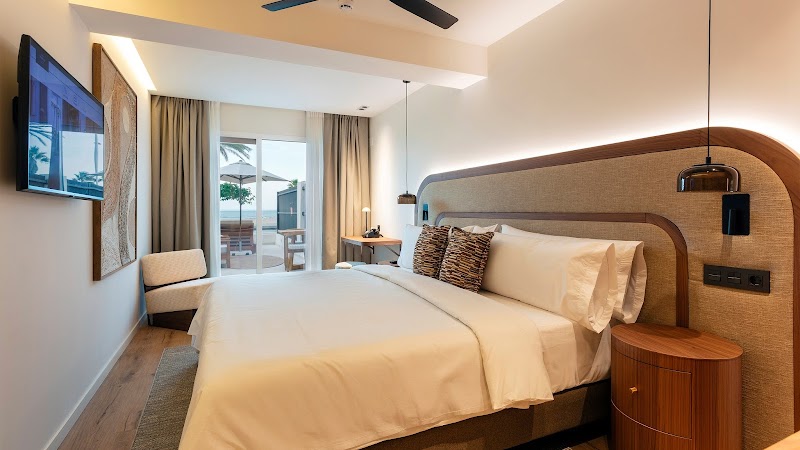 Hotel Indigo Gandia Beach photo 2
