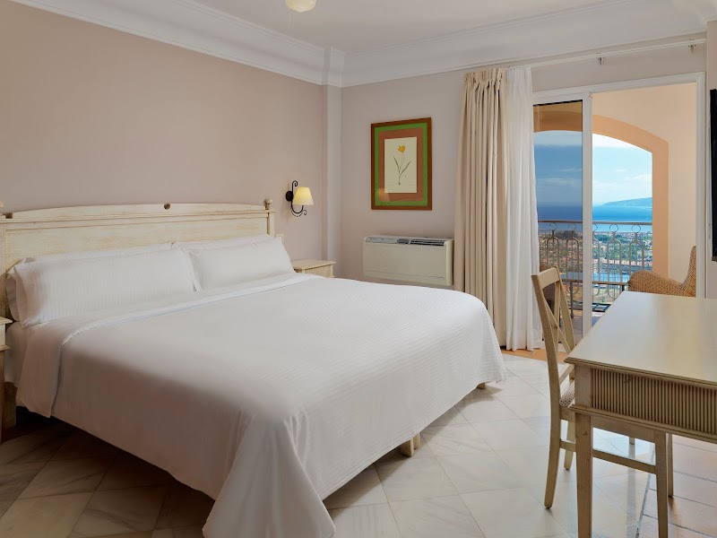Hotel Las Aguilas Tenerife Affiliated by Melia photo 2