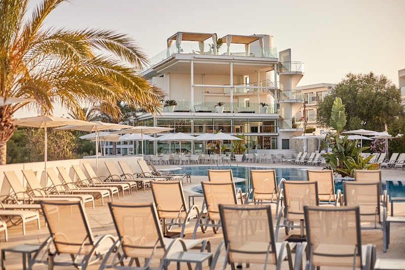 Hotel Monsuau Adults Only