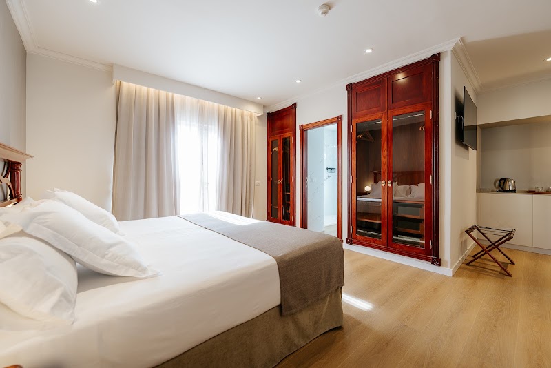 Hotel Reveron Plaza photo 2