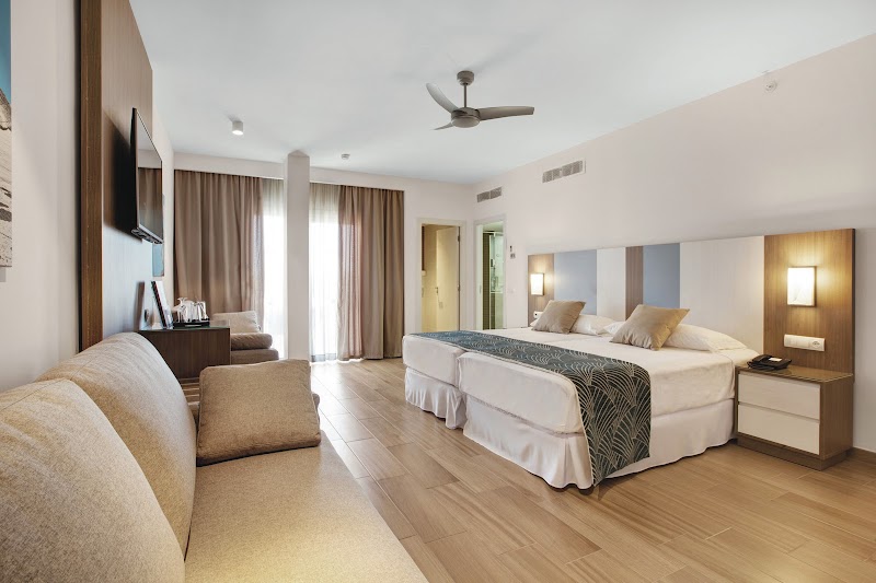 Hotel Riu Festival photo 2