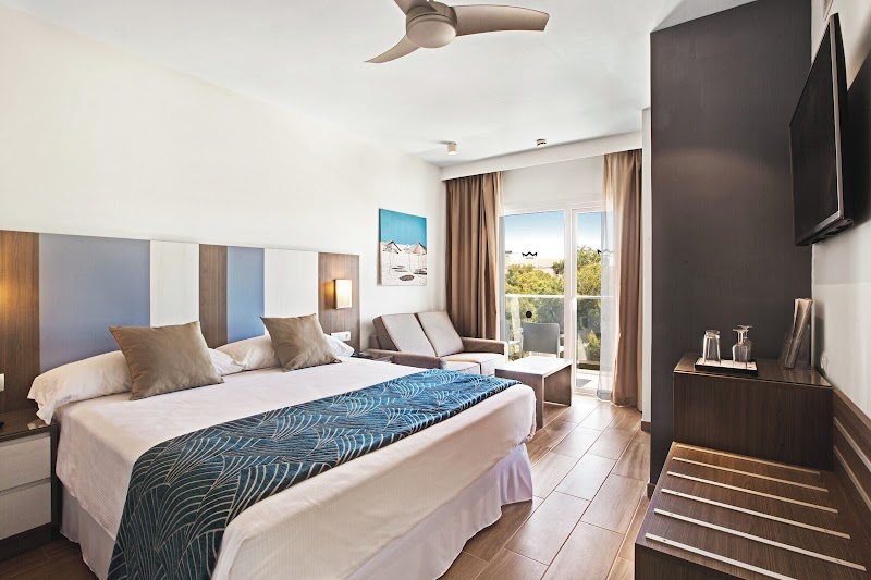 Hotel Riu Festival photo 10