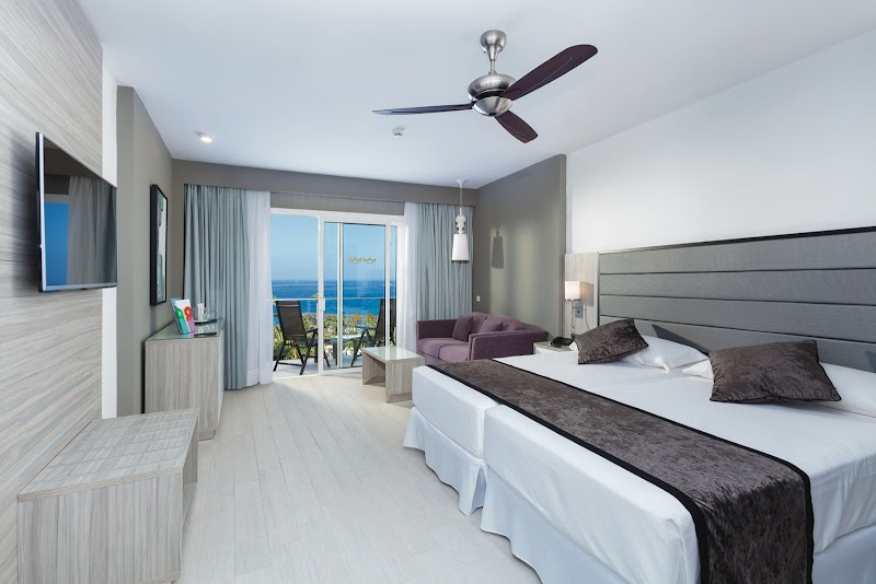 Hotel Riu Palace Tenerife photo 2