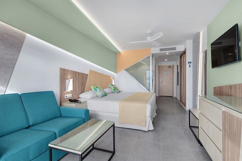 Hotel Riu Playa Park photo 6