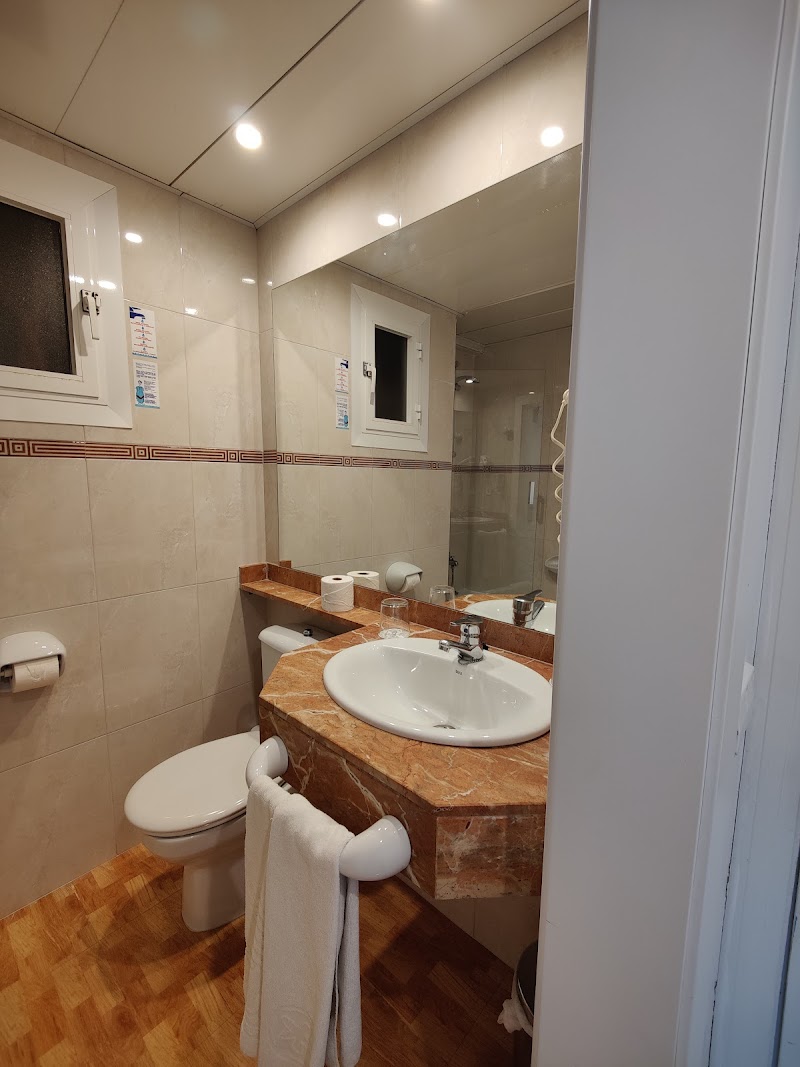 Hotel ROC Oberoy photo 4