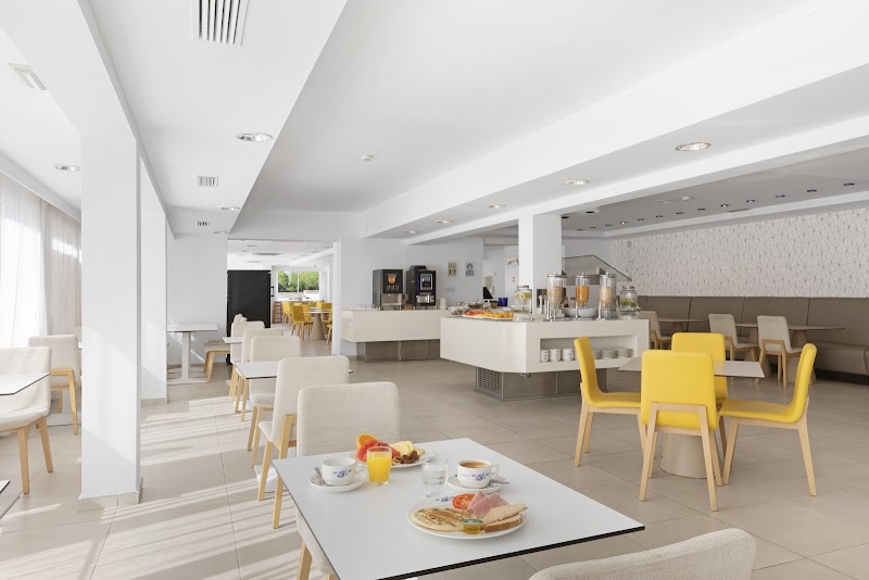 Hotel Sant Jordi photo 9