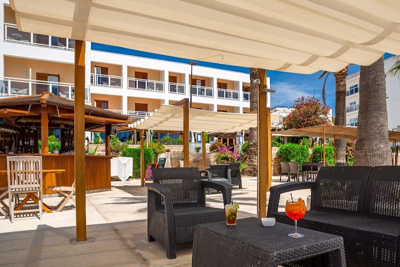 Hotel Ses Figueres photo 9
