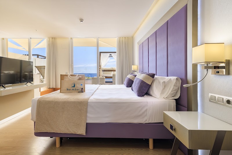 Hotel Torre del Mar photo 2