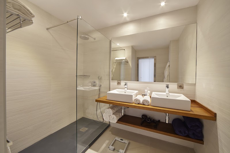 Hotel Tres Torres photo 4