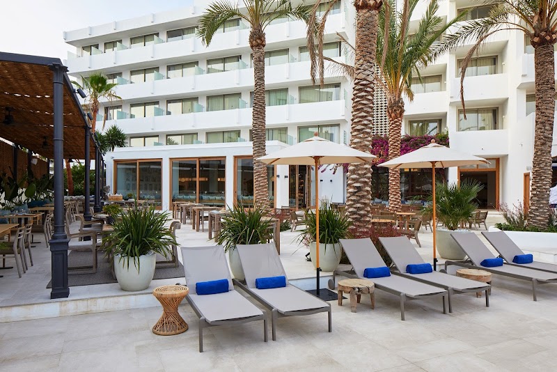 Hotel Tres Torres photo 8