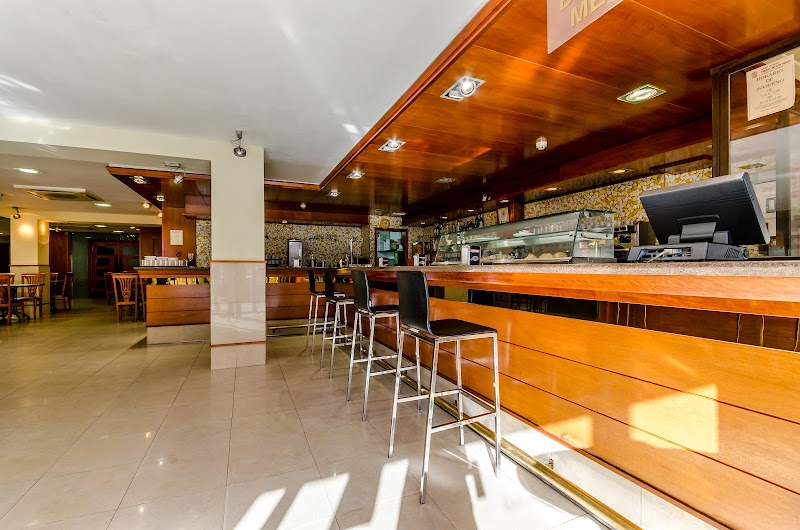 Hotel Virgen de los Reyes photo 6
