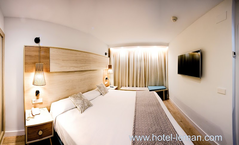 Hotel y Apartamentos Leman photo 2