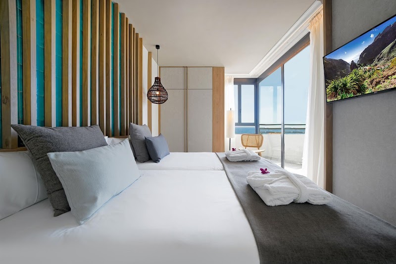 HOVIMA Suites Costa Adeje photo 2