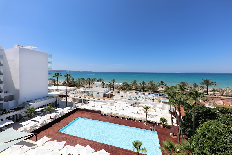 Iberostar Waves Bahia de Palma photo 8