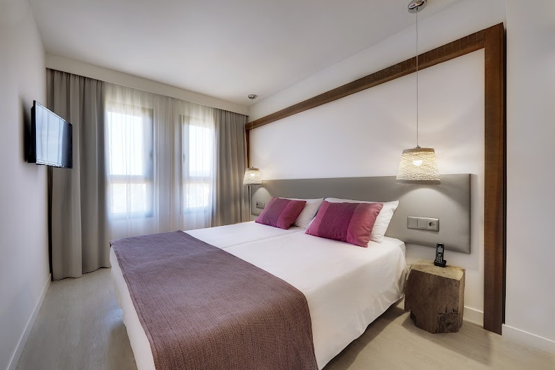 Insotel Club Tarida Playa photo 2