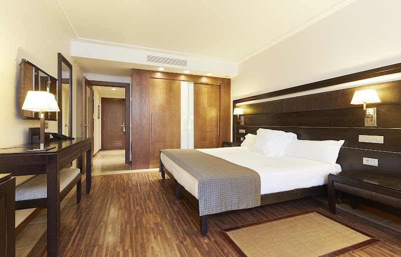 Insotel Fenicia Prestige Suites & Spa photo 2