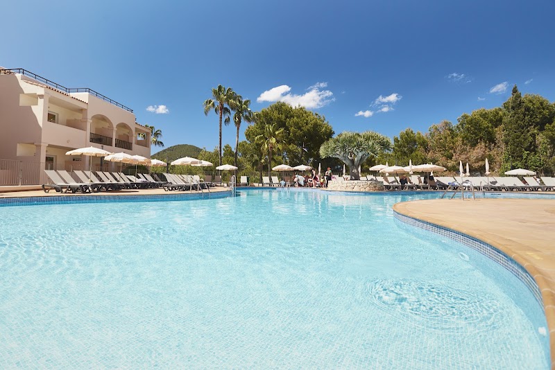 Invisa Hotel Club Cala Blanca photo 3