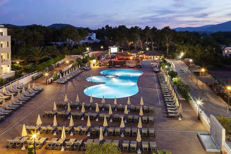 Invisa Hotel Club Cala Blanca photo 8