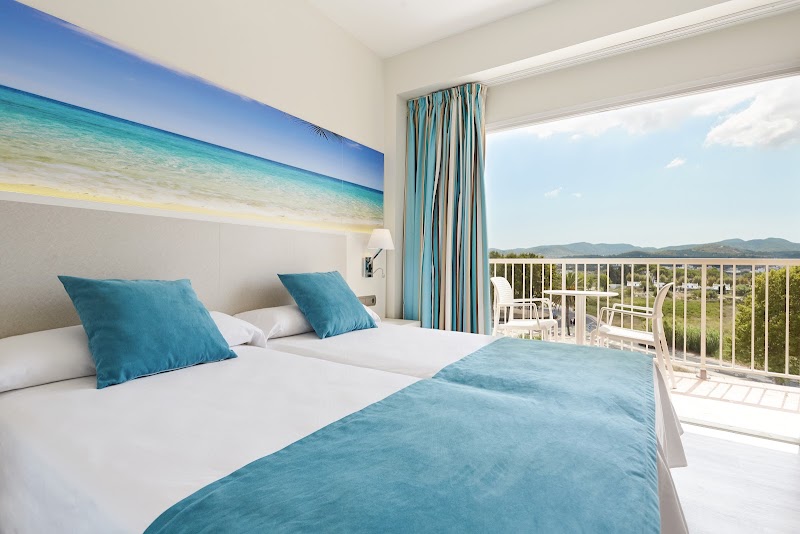 Invisa Hotel Es Pla - Adults Only photo 2