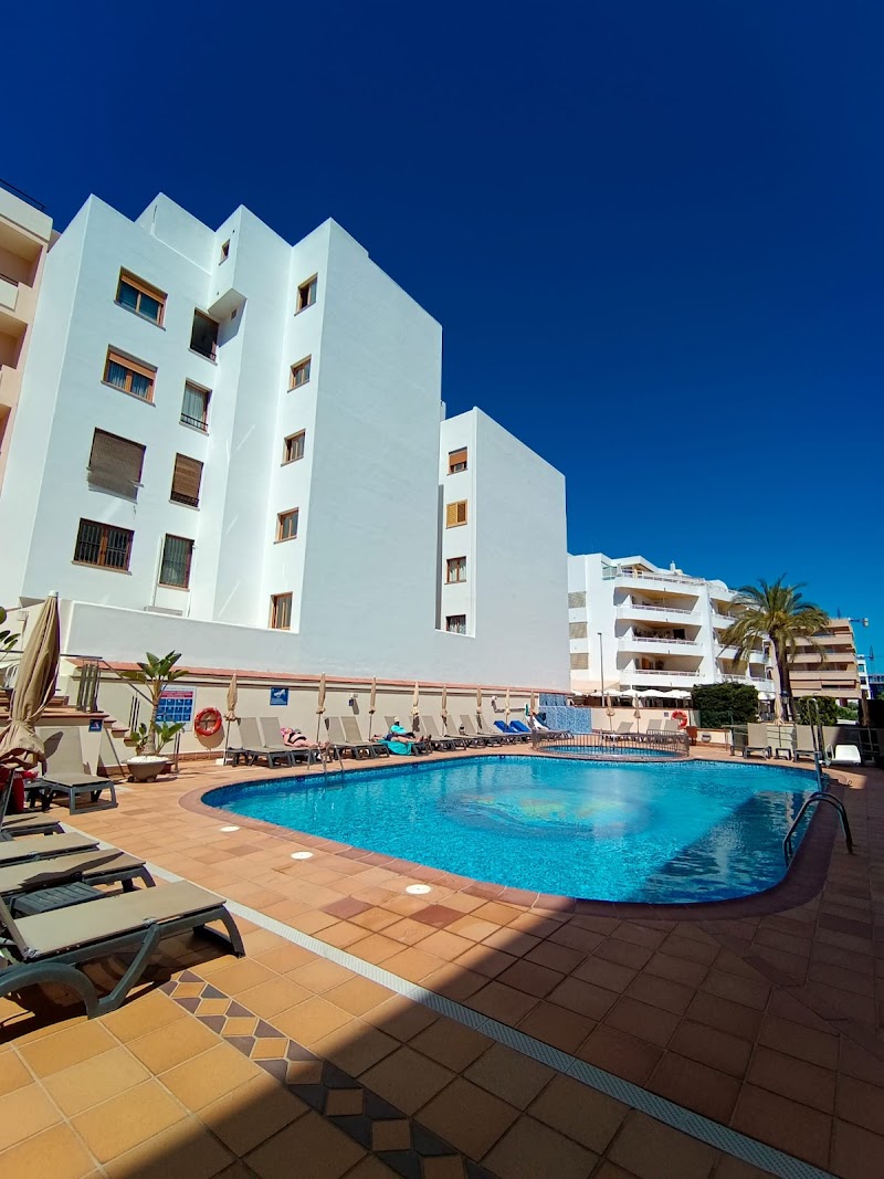 Invisa Hotel La Cala photo 10