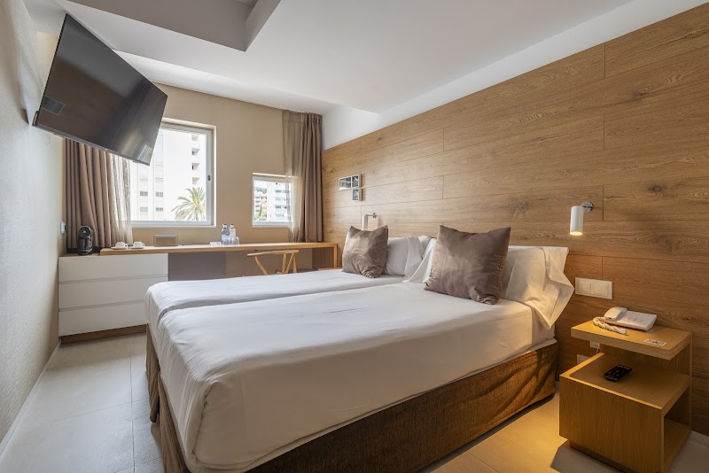 Leonardo Boutique Hotel Mallorca Port Portals - Adults Only photo 2