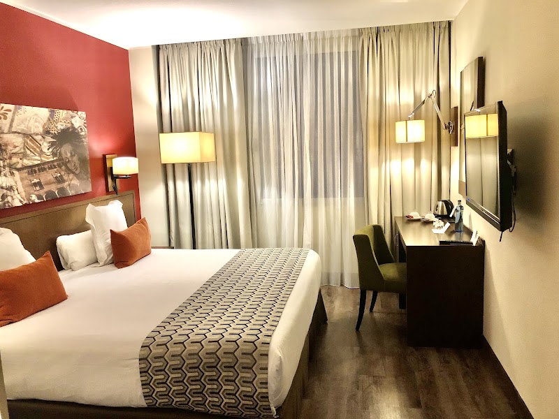 Leonardo Hotel Barcelona Gran Via photo 2