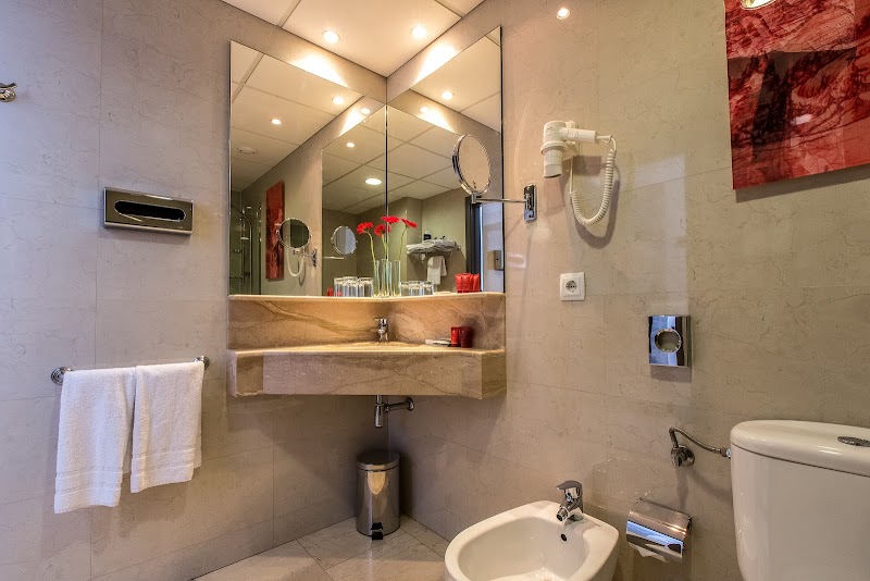 Leonardo Hotel Barcelona Las Ramblas photo 4