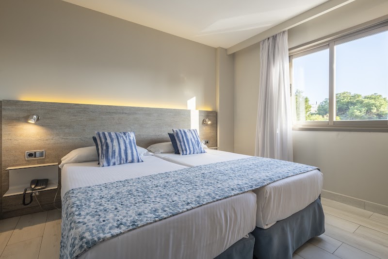 Leonardo Royal Hotel Mallorca Palmanova Bay photo 2