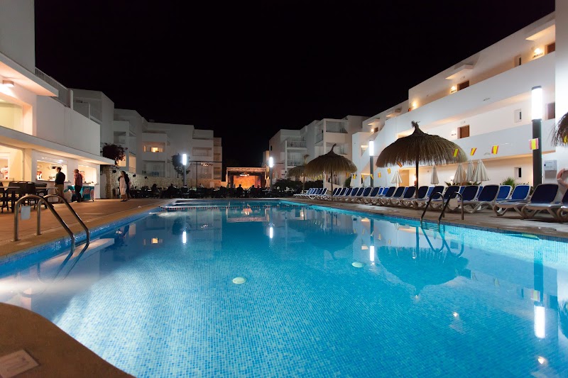 MarSenses Ferrera Blanca Hotel Family photo 5