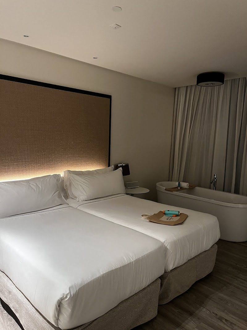 Melia South Beach photo 8
