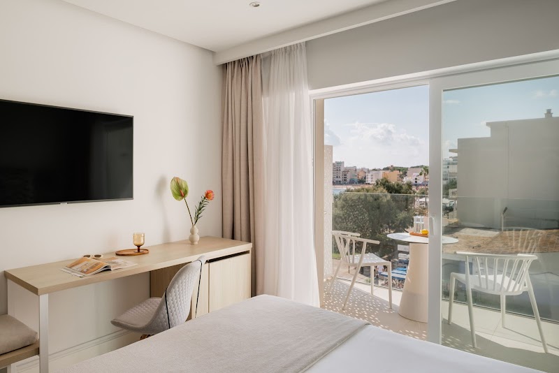 MiM Mallorca Melia Collection photo 2