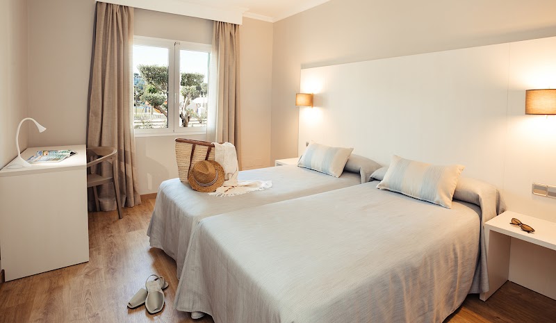 Minura Cala Galdana & Apartaments d''Aljandar photo 2
