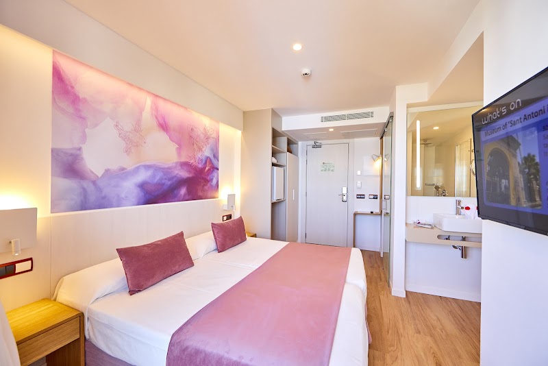 MLL Mediterranean Bay Hotel photo 2
