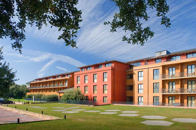 Montanya Hotel