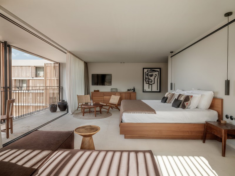 Oku Ibiza photo 6
