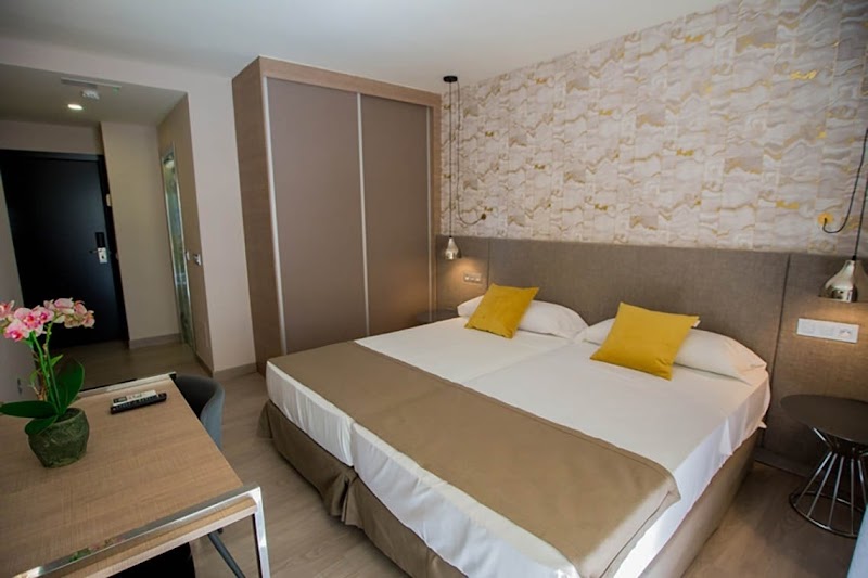Ona Marbella Inn photo 7