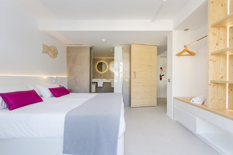 One Ibiza Suites photo 2