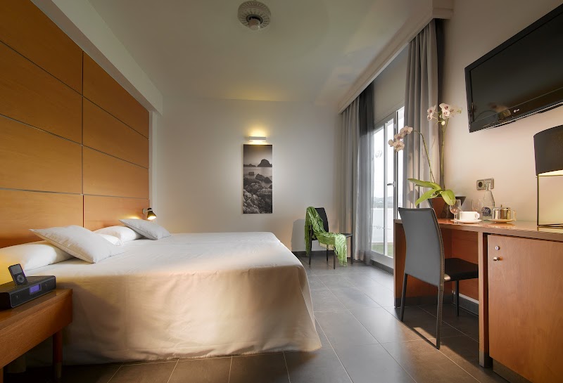 Palladium Hotel Cala Llonga photo 8