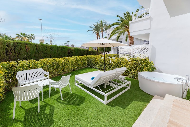 Palm Garden Apartments