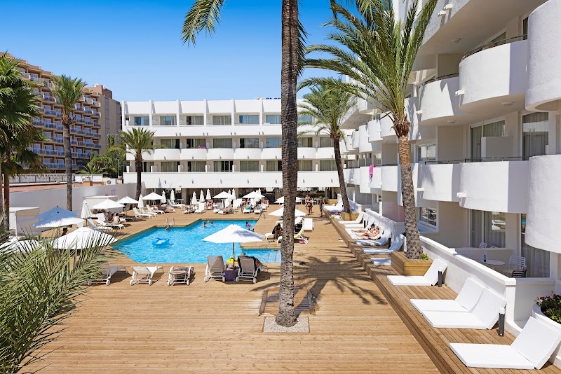 Palmanova Beach Apartments by TRH photo 10